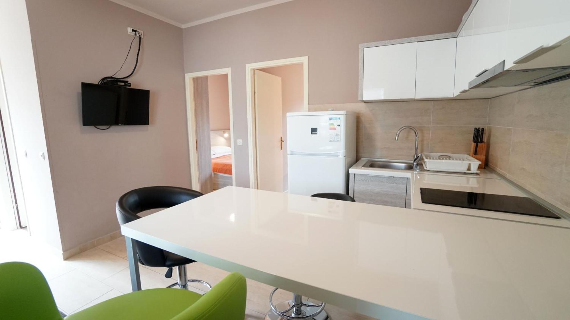 Apartments Paradiso Vir Rom bilde